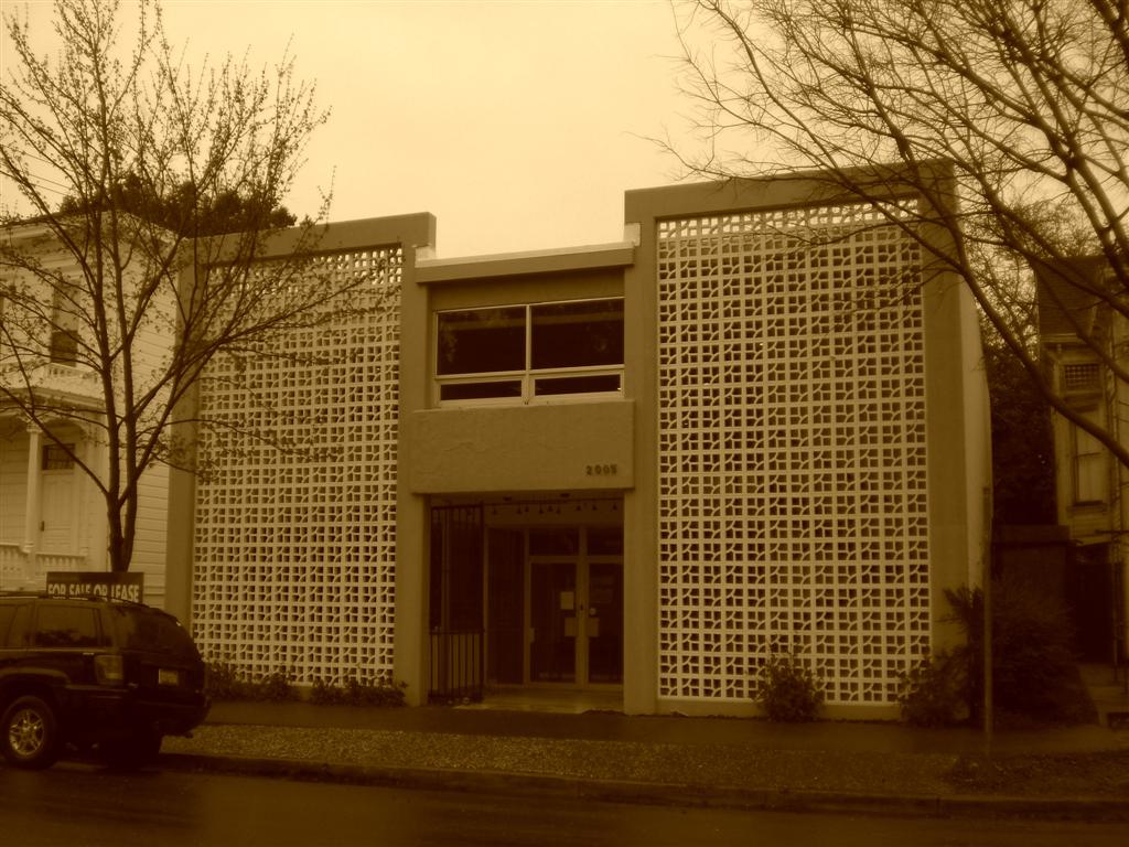 2005 I Street Before